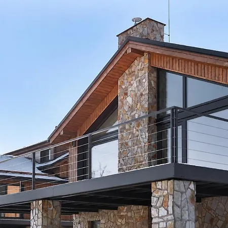 Leo - Luxury Wellness In The Krkonose Mountains