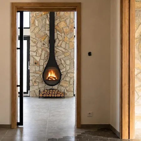 Leo - Luxury Wellness In The Krkonose Mountains Chalet Bobr